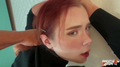 ผู้ชายเย็ดในปากและหีเชื่อฟังหัวแดงขี้เหนียวและหลั่งบนหัวนม